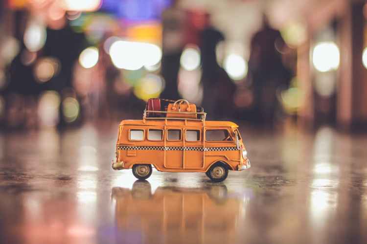 blurred background bus combi miniature